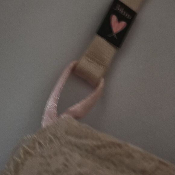 Victoria's Secret lined demi bra 34DD - Picture 2 of 7